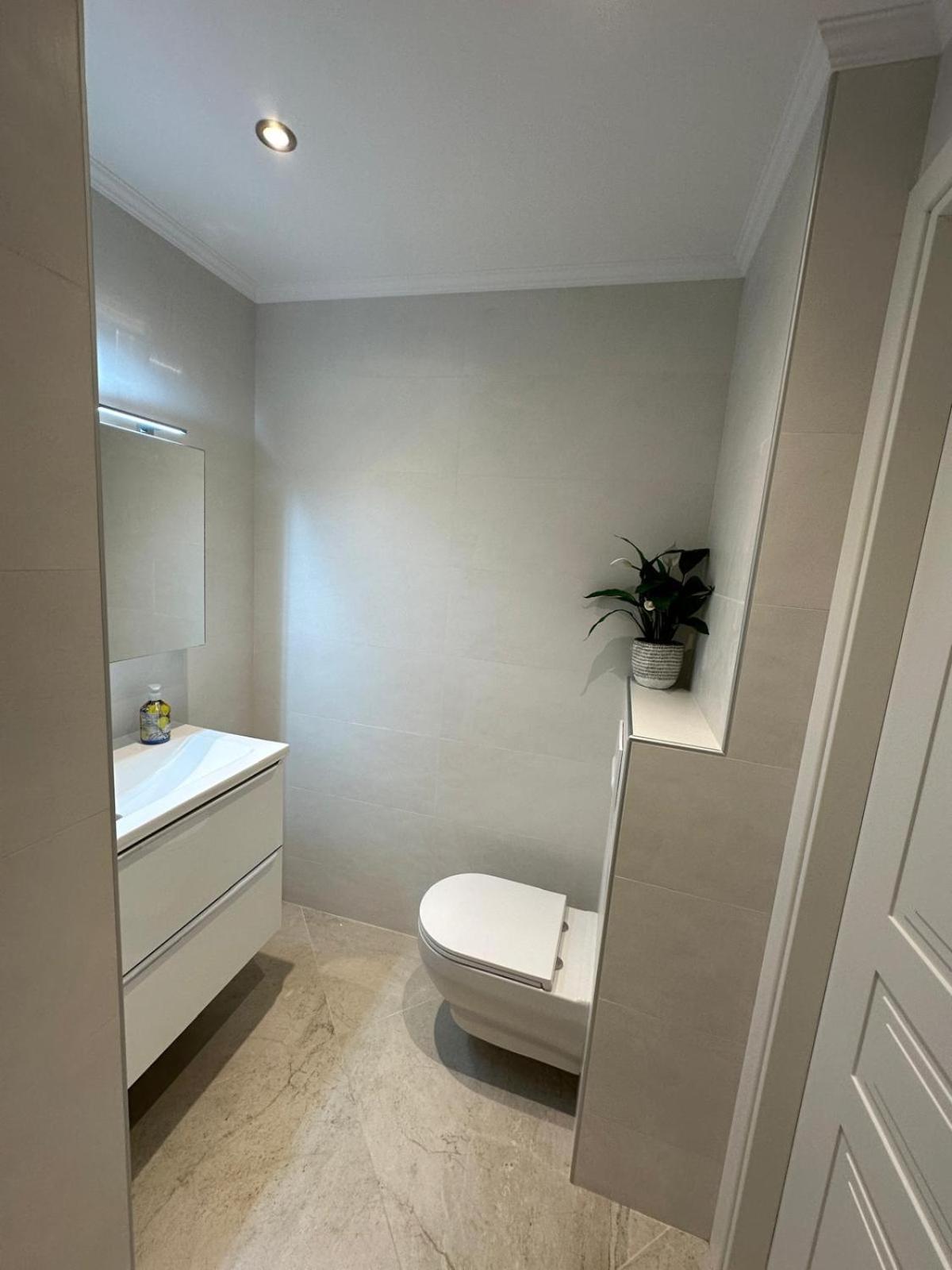 Extraordinaire Grand Studio Au Centre 6 Minutes A Pied De La Plage Et L'Hotel Negresco Nice Exterior photo